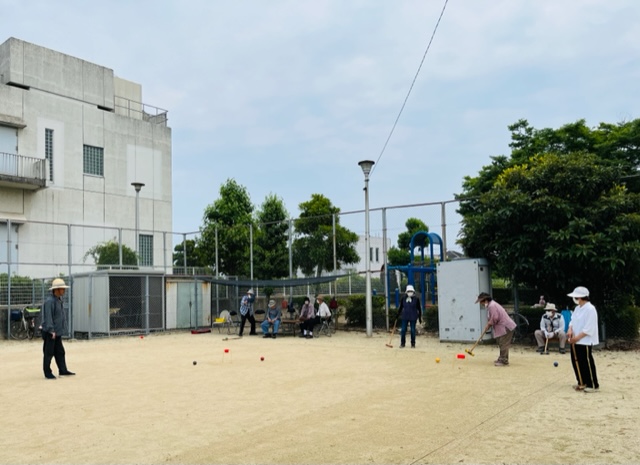 大新田町長寿クラブ　クロッケーの写真